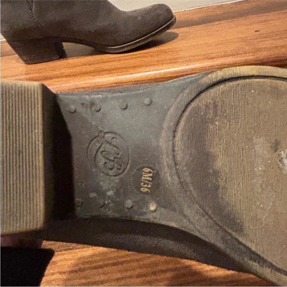 Lucky Brand Women's Gray Suede Ankle Booties - Picture 7 of 7